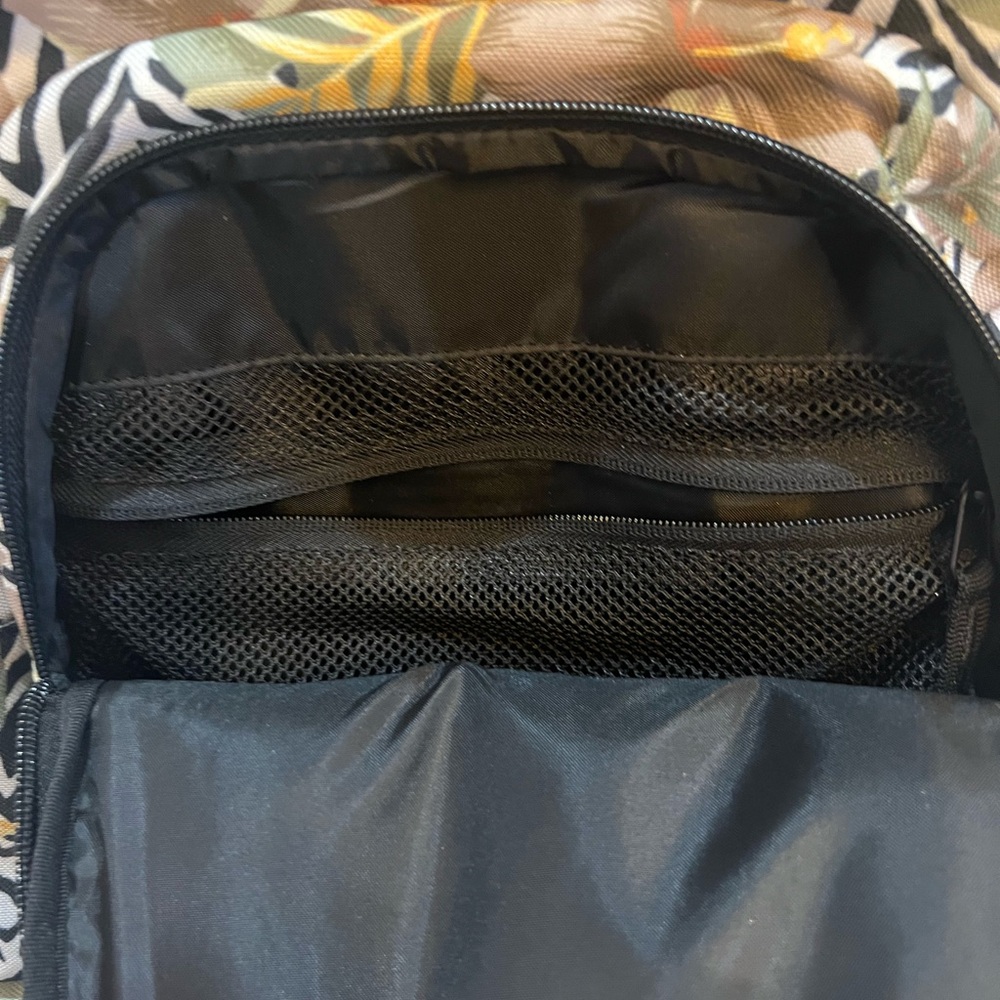 RVCA Backpack - Picture 7 of 9